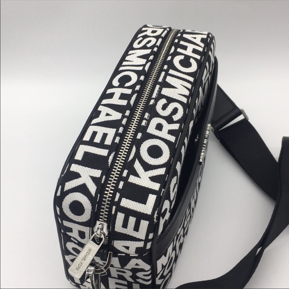 MICHAEL KORS KENLY LG POCKET XBODY BLACK MULTI_5